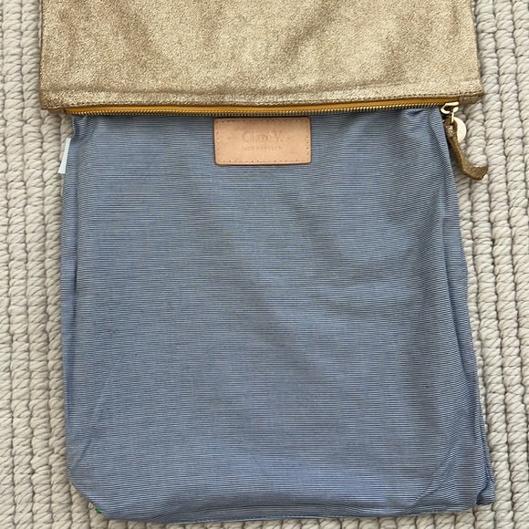 Clare V. Gold metallic fold over clutch - Picture 6 of 7